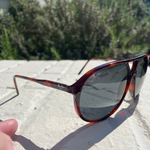 Maui Jim R and D Hawaii in Tortoise Double Gradient Mirror  display picture 2